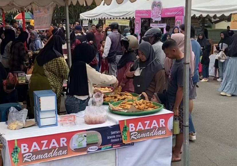 Lorong Pasar Ramadan Tenggarong Semakin Ramai, Jumlah Pedagang Melonjak Drastis