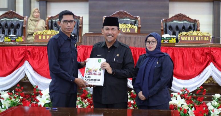 Pemkab Kukar Sampaikan LKPJ 2024, Tekankan Capaian Positif dan Transparansi