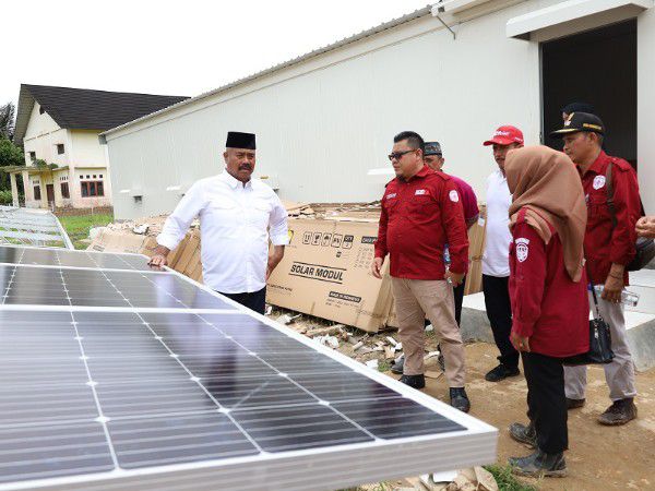 DPMD Kukar Dorong Kemandirian Energi di Dusun Terpencil Lewat Panel Surya