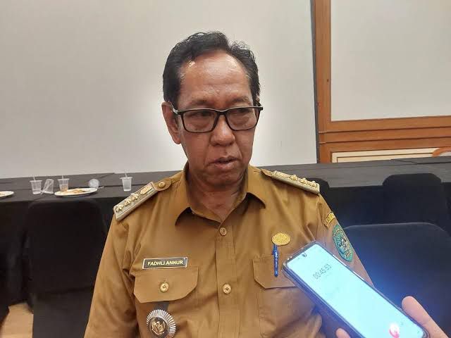 Fadhli Annur Ajak Warga Muara Wis Disiplin Pilah Sampah Demi Lingkungan Bersih