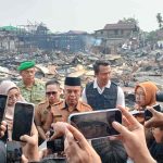 Pemkab Kukar Lakukan Evaluasi Penanganan Kebakaran Saat Kunjungi Korban di Jalan AM Alimuddin Tenggarong